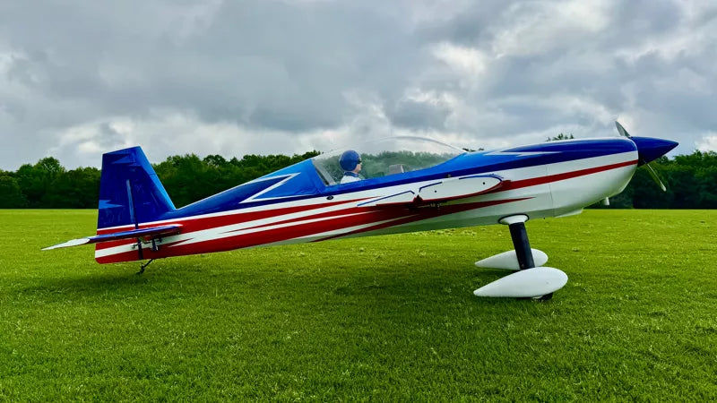Extreme Flight - Extra 300 105", Blue/White ARF Kit