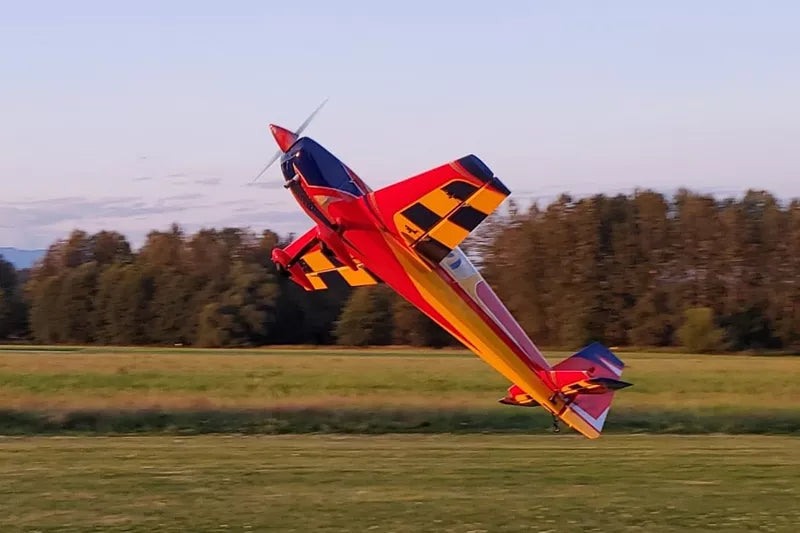 Extreme Flight - Extra 300 104" V3, Yellow/Red/Blue ARF Kit
