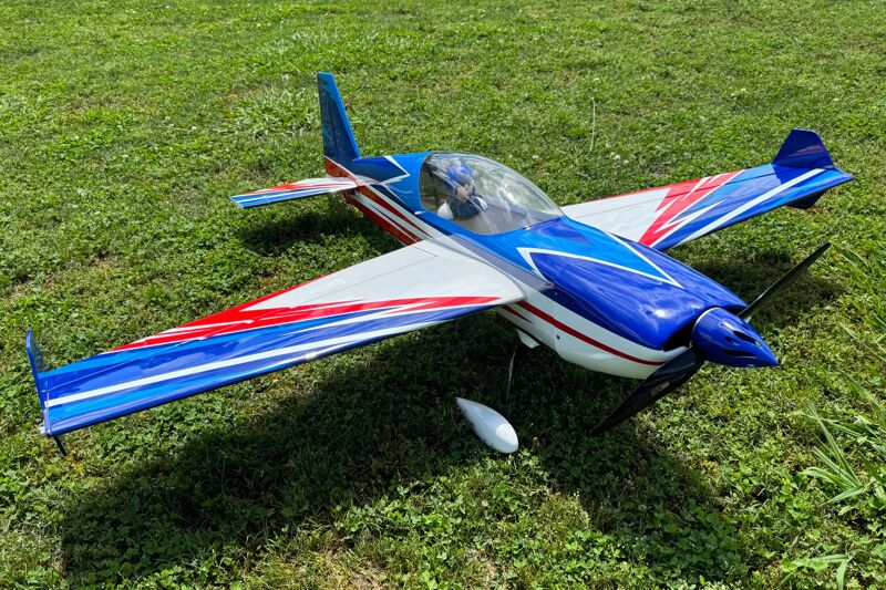 Extreme Flight - Extra 300 67", Blue/White ARF Kit