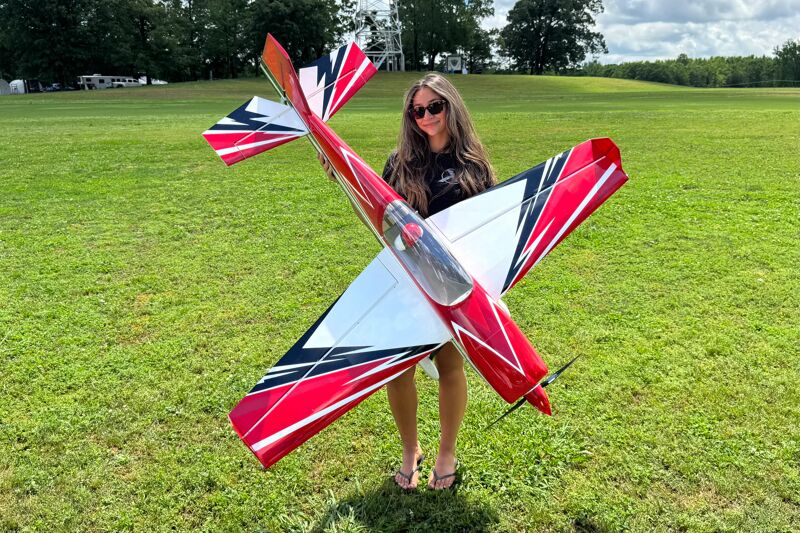 Extreme Flight - Extra 300 67", Red/White RxR (Receiver Ready - PNP)