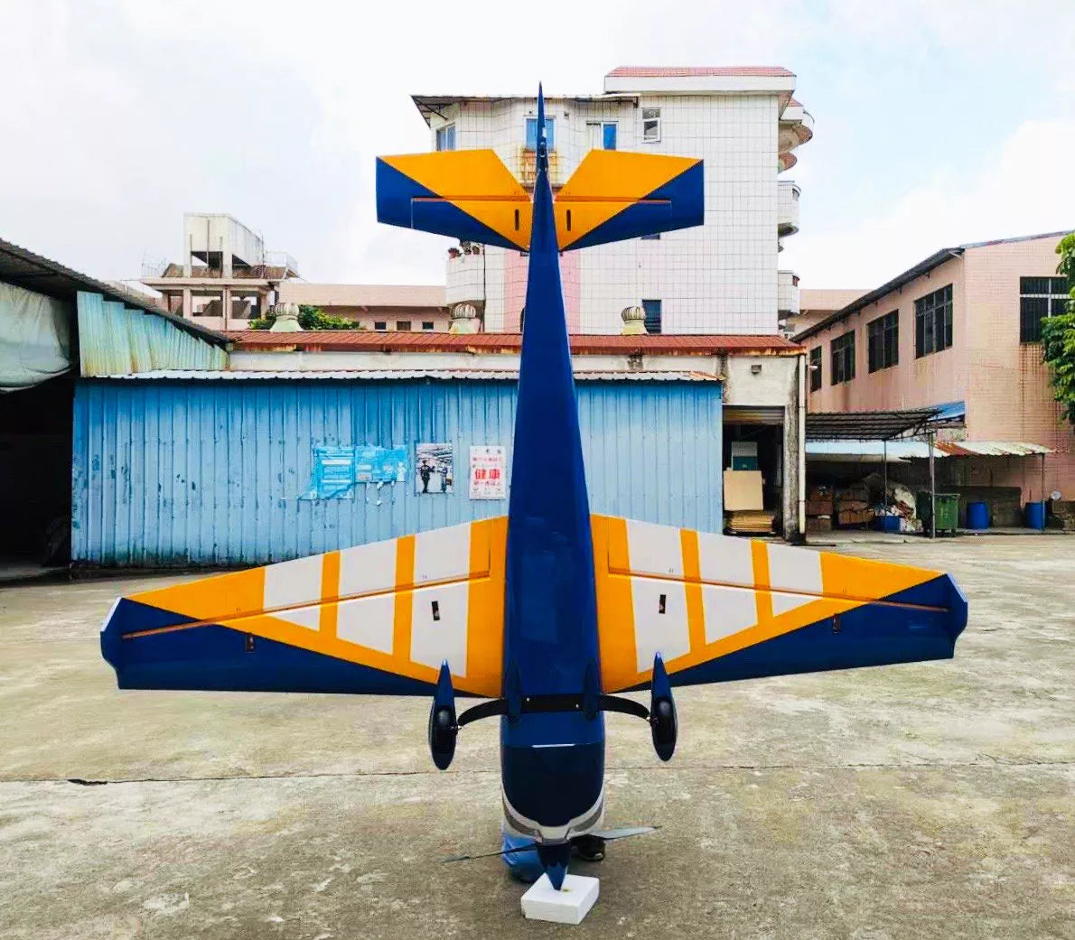 Extreme Flight - Extra NG 104" V2, Blue/White/Silver ARF Kit