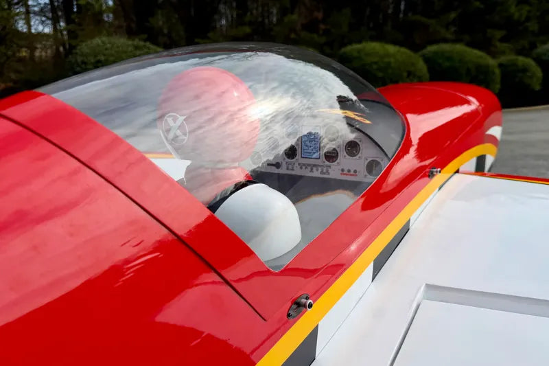 Extreme Flight - Slick 580 EXP 105.5" V3, Red/White (10th Anniversary Scheme) ARF Kit